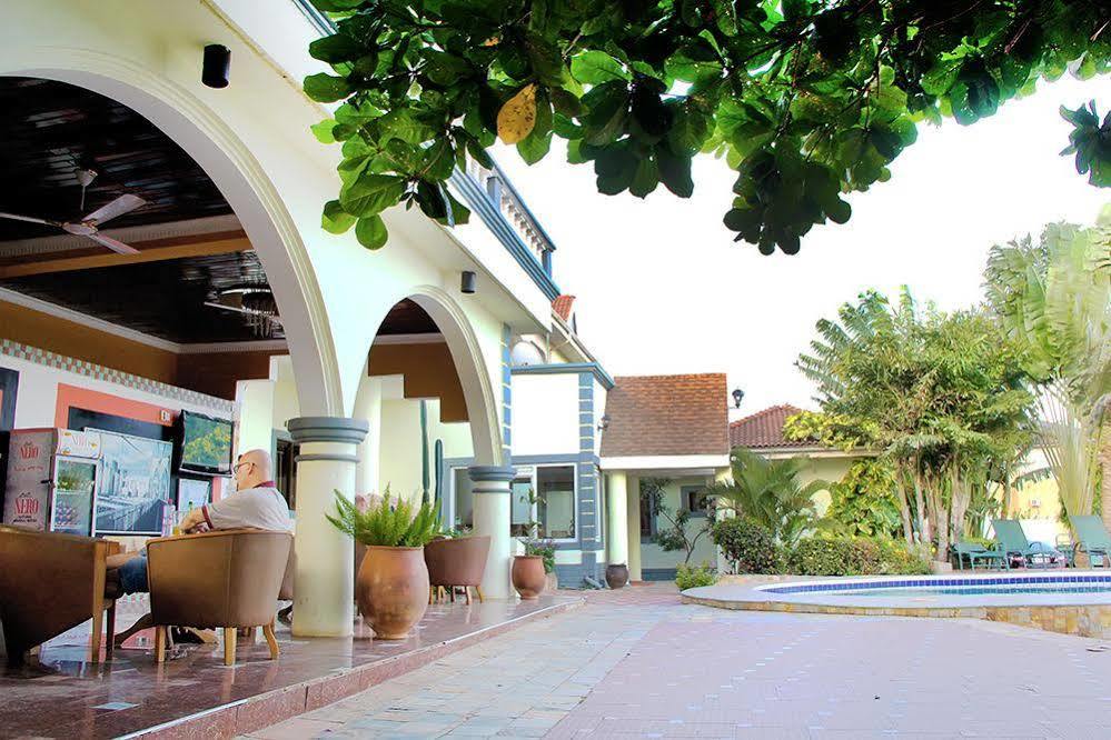 Grand Casamora Hotel Ogbodjo Bagian luar foto